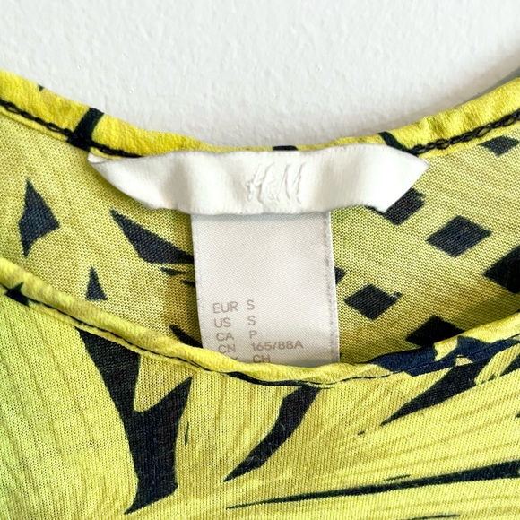 H&M Palm Print Yellow/Navy Tank Top Cross Hatch Straps Cotto Size S - Picture 6 of 6